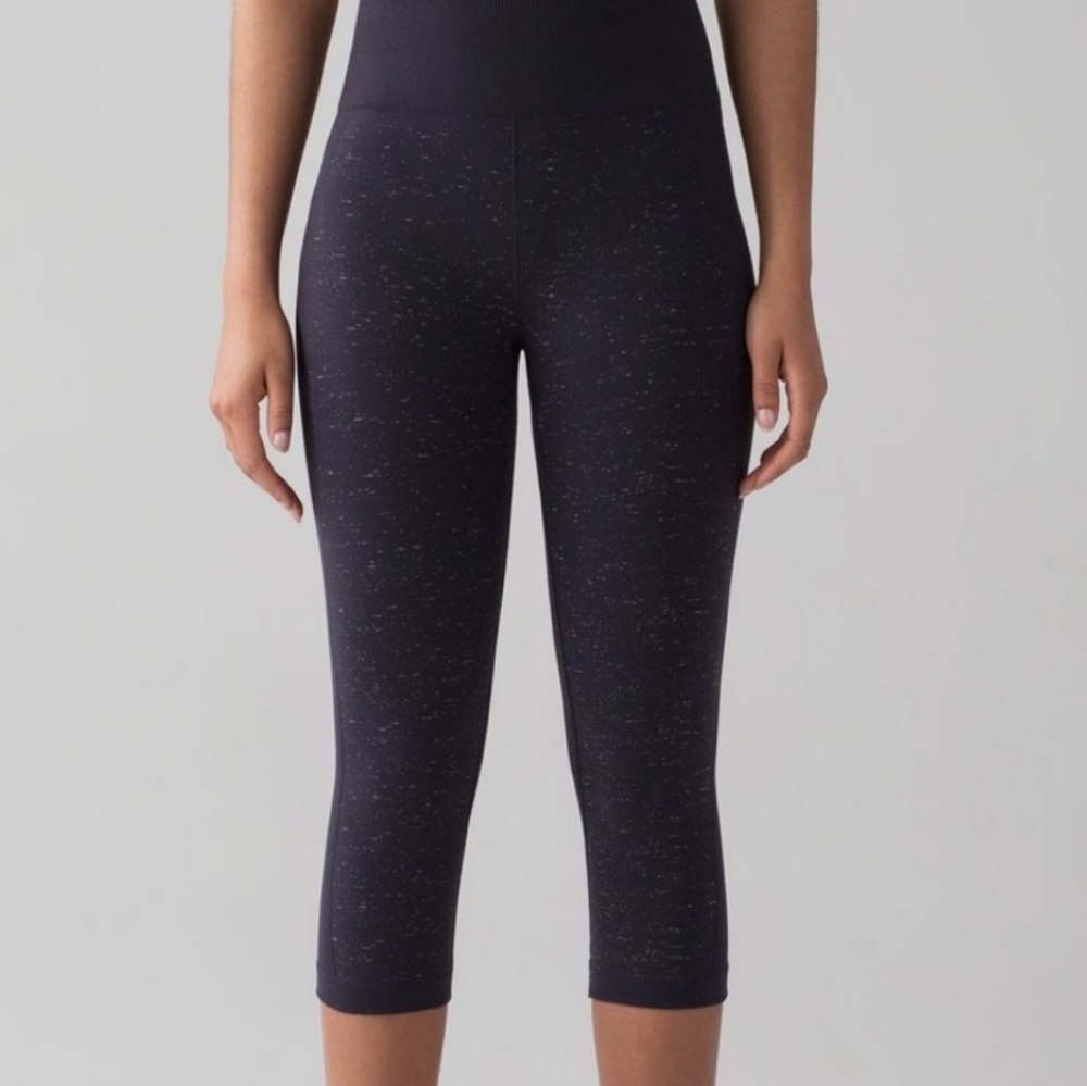 Lululemon Athletica Ebb In the Flow Crop II Leggings Seamless Speckled Active